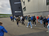 S.K.N.W.K.-jeugd bezoekt wedstrijd uit Keukenkampioendivisie tussen ADO Den Haag en Helmond Sport (12-04-2023) (19/149)